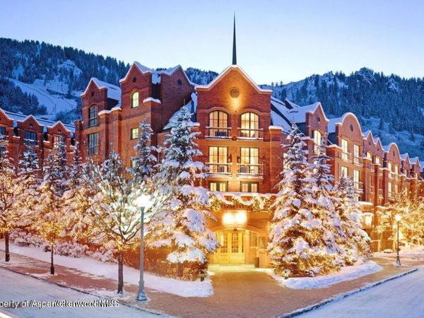 315 E Dean Street, Unit Jan23-30; Feb6-13, Aspen, CO 81611