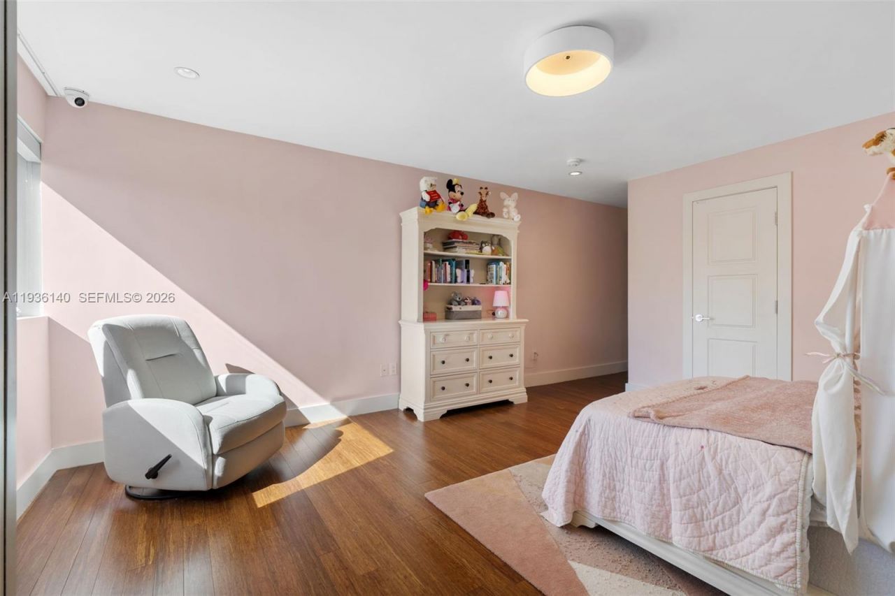 1251 Kane Concourse, Bay Harbor Islands, FL 33154 Photo