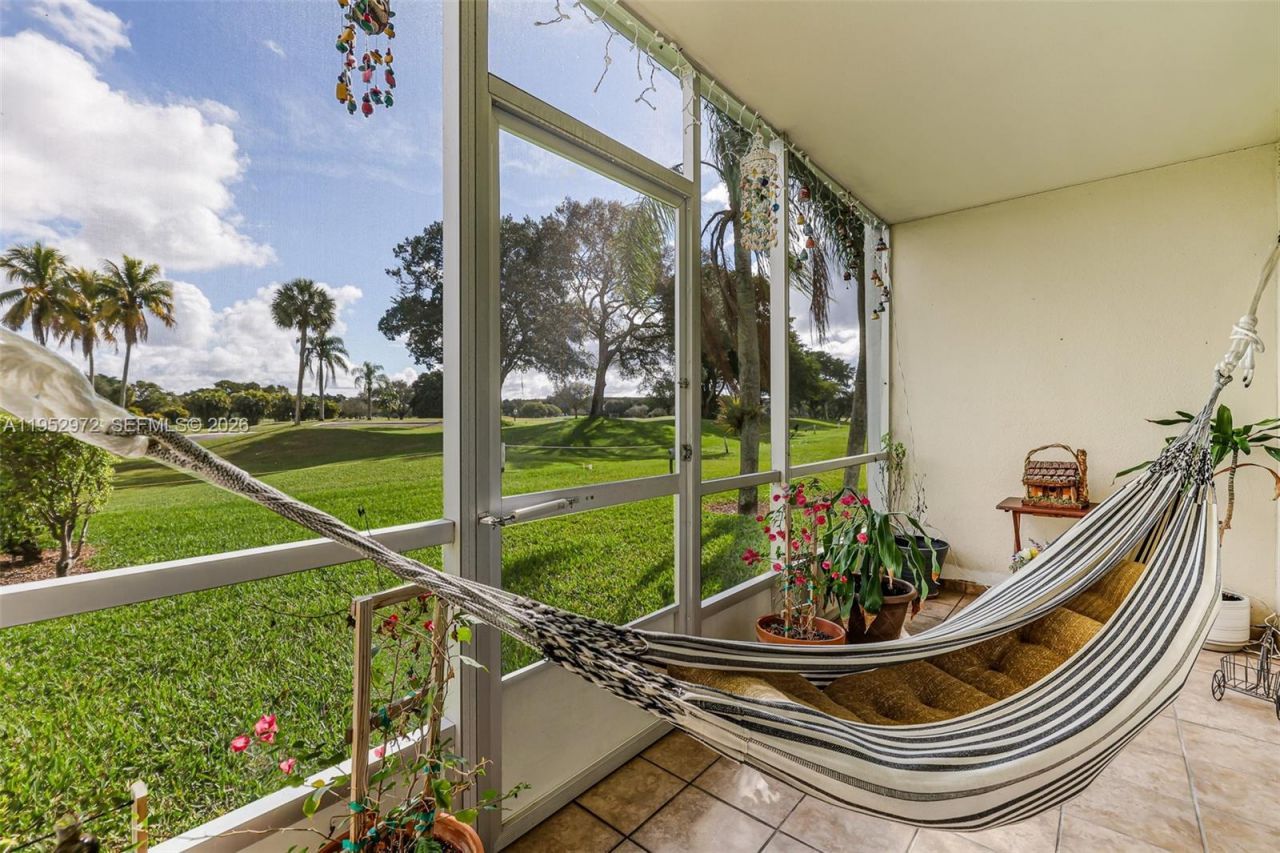 301 SW 135th Ave, Unit 118C, Pembroke Pines, FL 33027 Photo