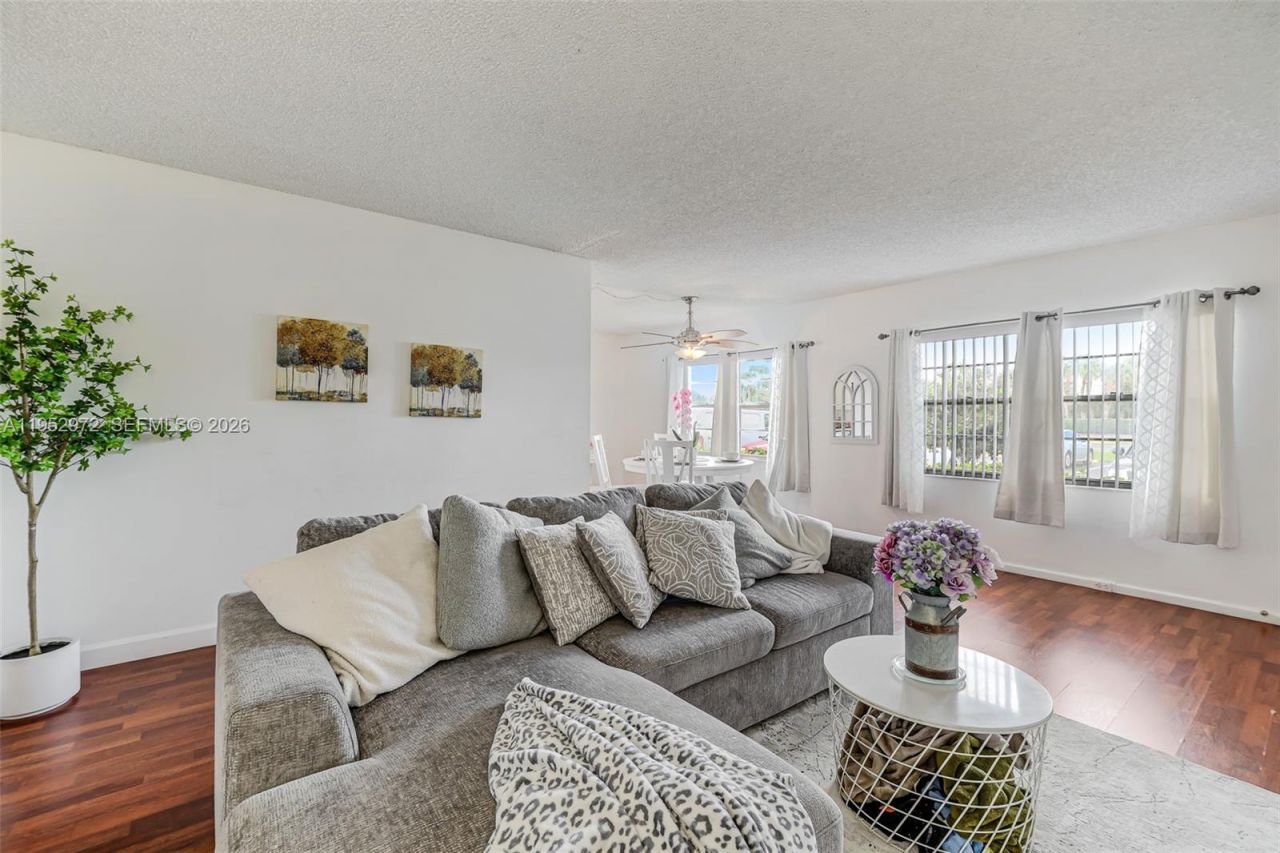 301 SW 135th Ave, Unit 118C, Pembroke Pines, FL 33027 Photo