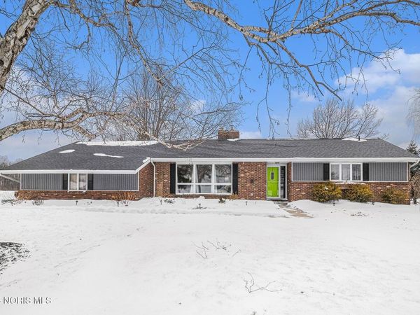 19901 Bradner Road, Pemberville, OH 43450