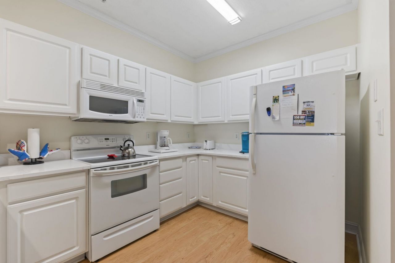 1100 Commons Blvd. Photo 12