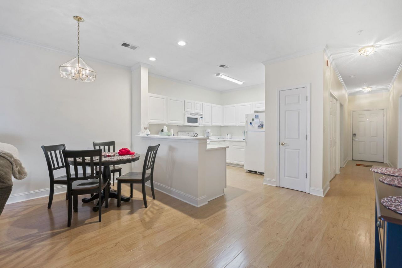 1100 Commons Blvd. Photo 13