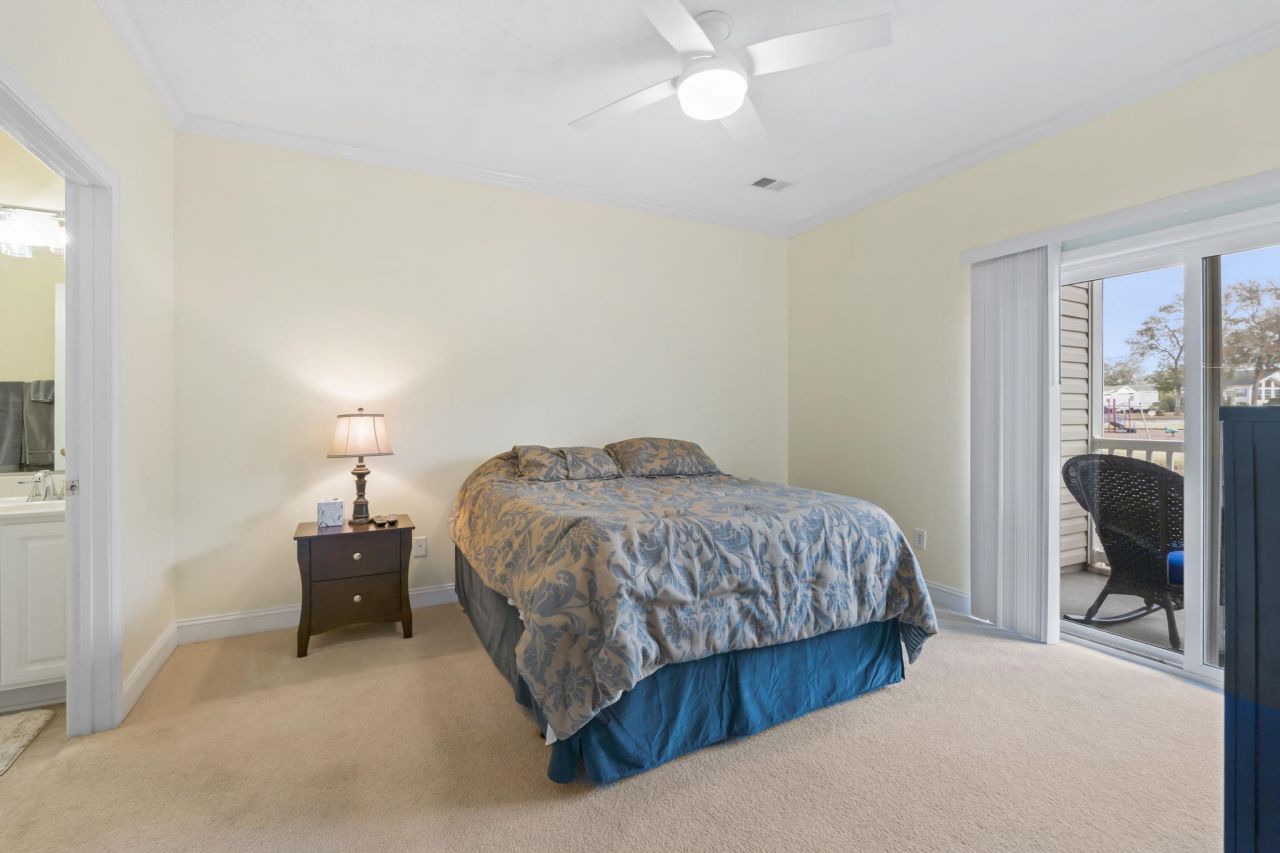 1100 Commons Blvd. Photo 16