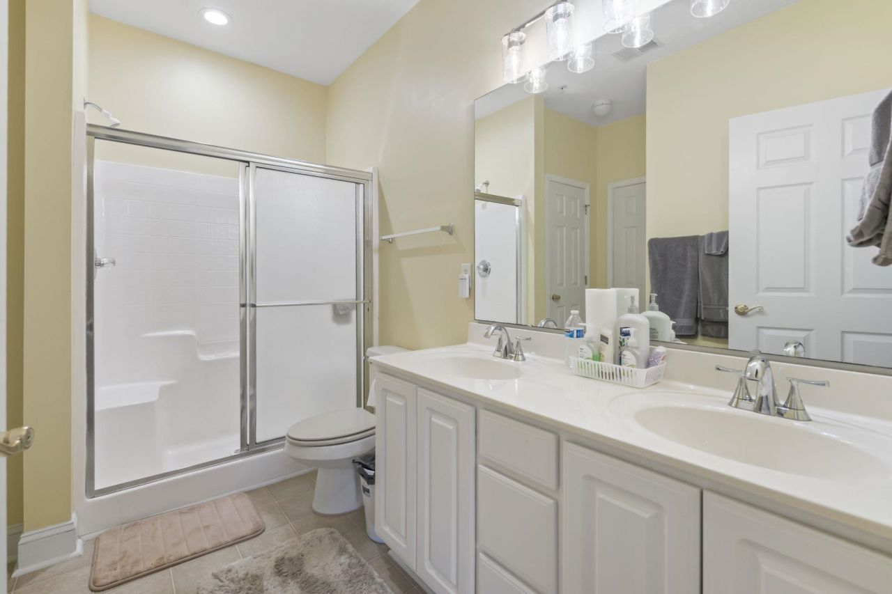 1100 Commons Blvd. Photo 17