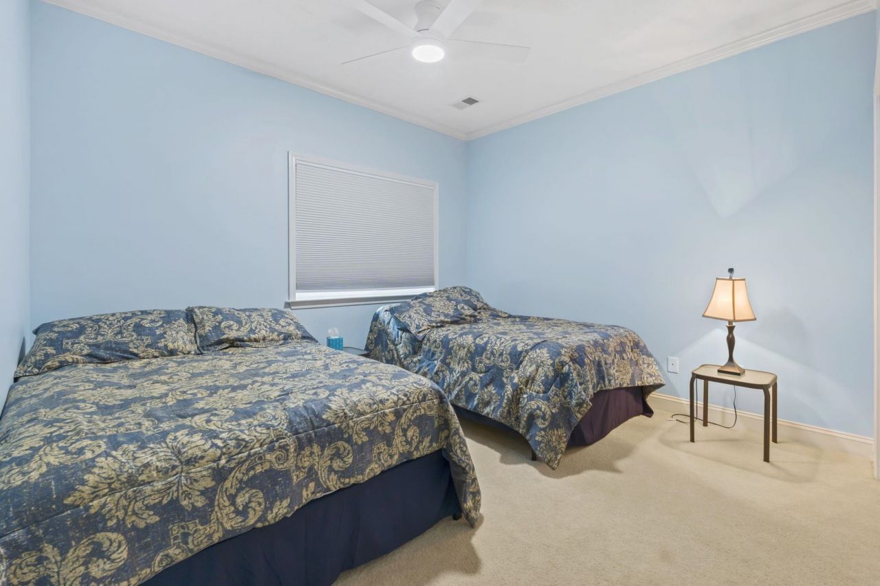 1100 Commons Blvd. Photo 6