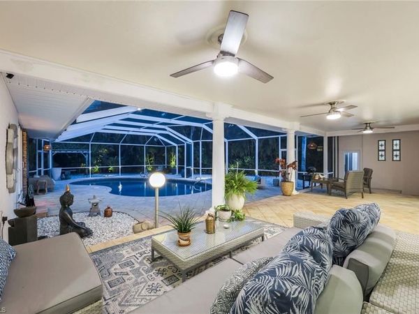 2943 Valencia WAY, FORT MYERS, FL 33901