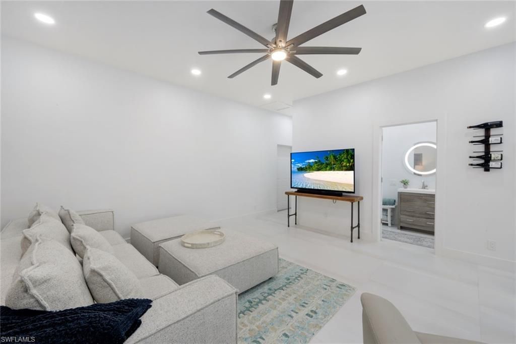 2943 Valencia Way, Fort Myers, FL 33901 Photo