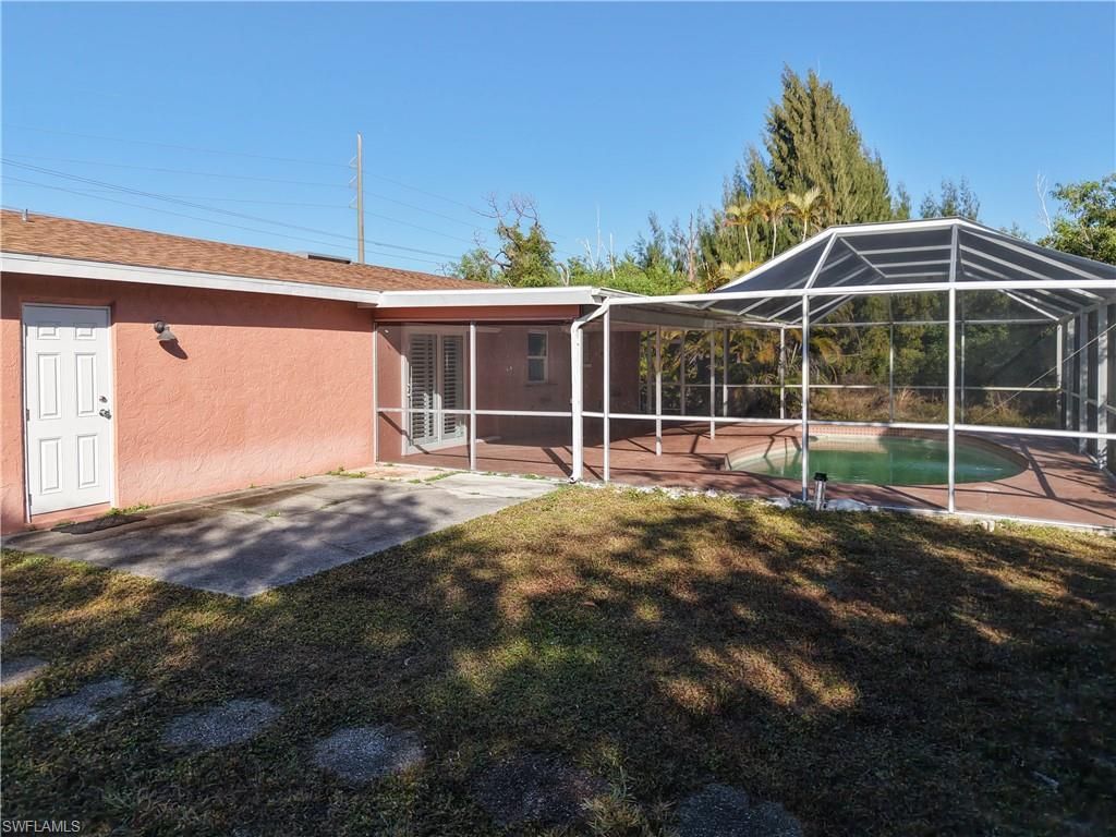 5946 Stringfellow Rd, Saint James City, FL 33956 Photo