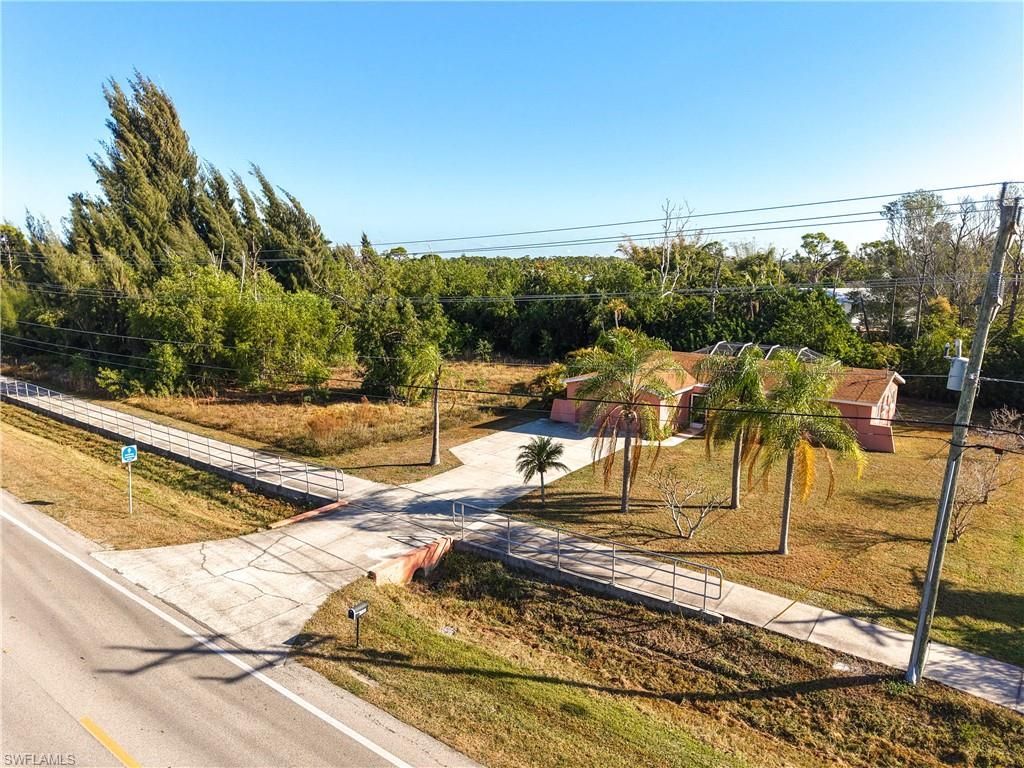 5946 Stringfellow Rd, Saint James City, FL 33956 Photo