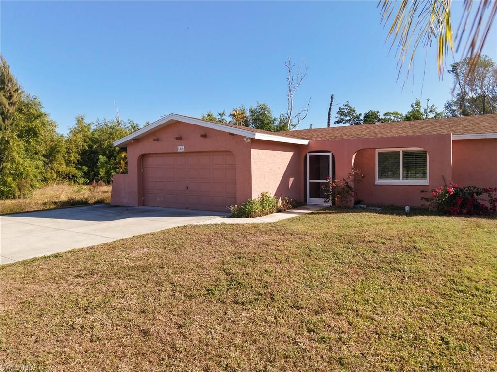 5946 Stringfellow Rd, Saint James City, FL 33956 Photo