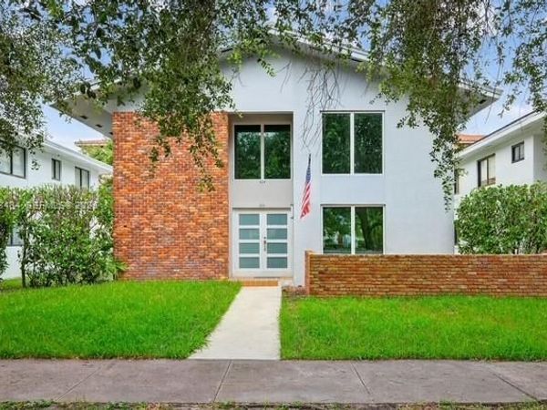 539 Menendez Ave, Unit 539, Coral Gables, FL 33146