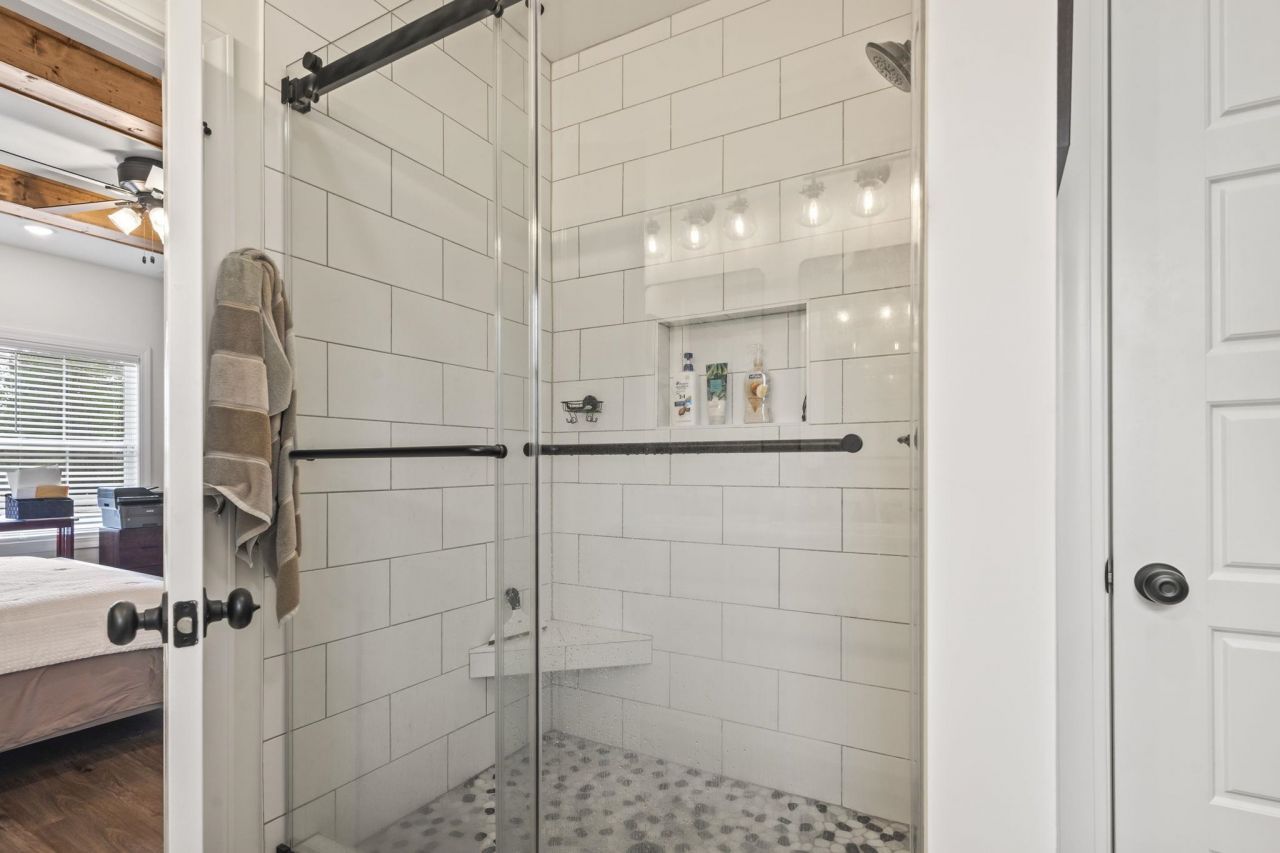 207 Putney Ct. Photo 23