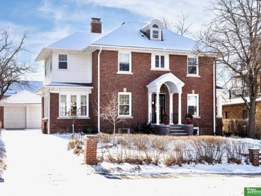 5223 Jones Street, Omaha, NE 68106