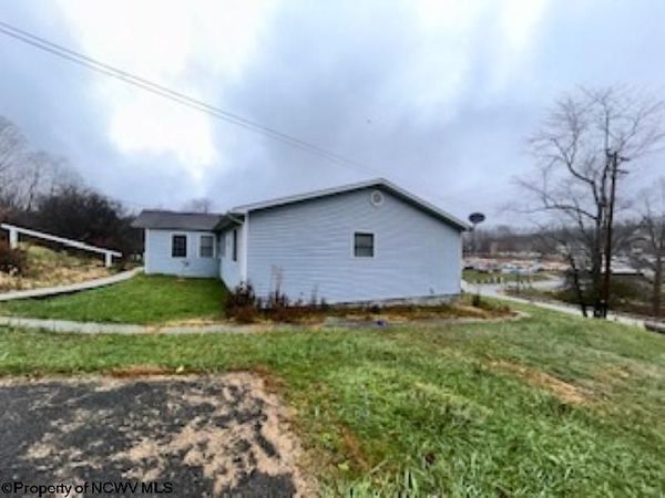 29 Freeman Street, Farmington, WV 26571