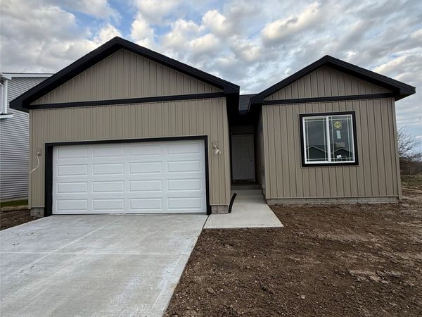 1033 Linden Street, De Soto, IA 50069