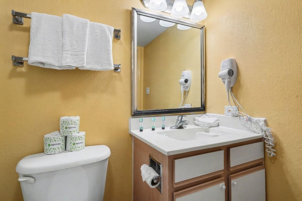 2701 S Ocean Blvd. Photo 11