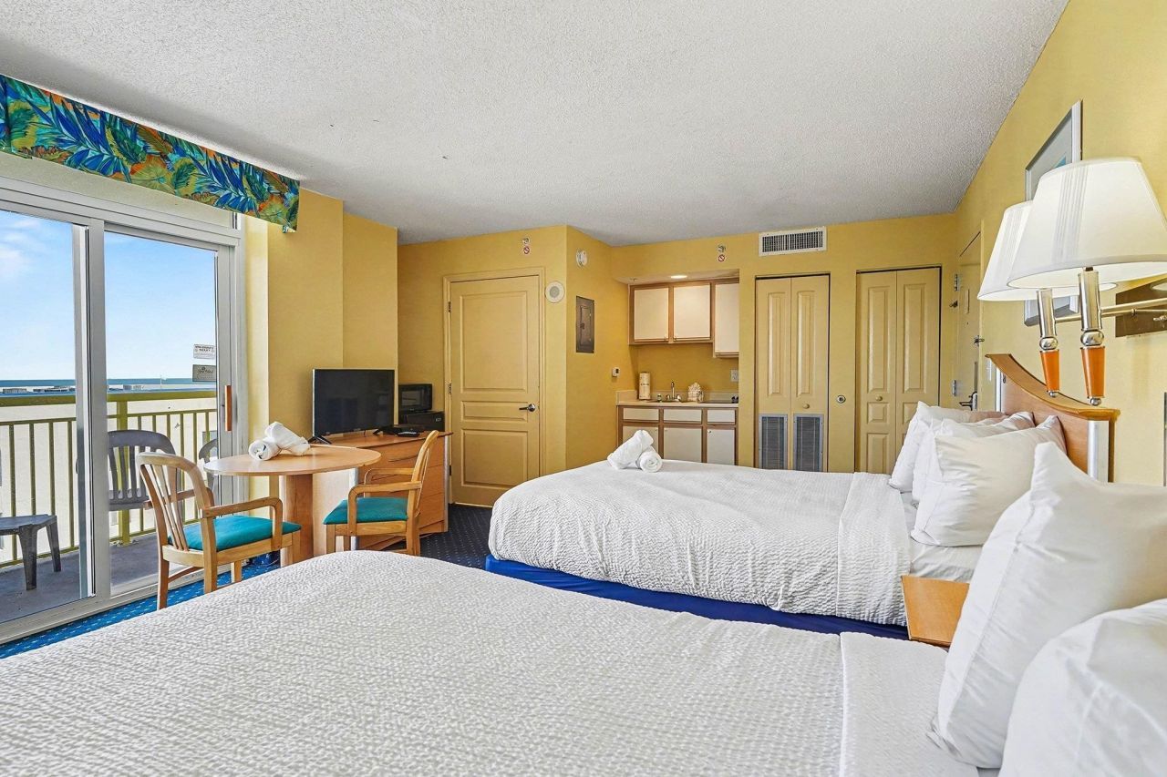 2701 S Ocean Blvd. Photo 5