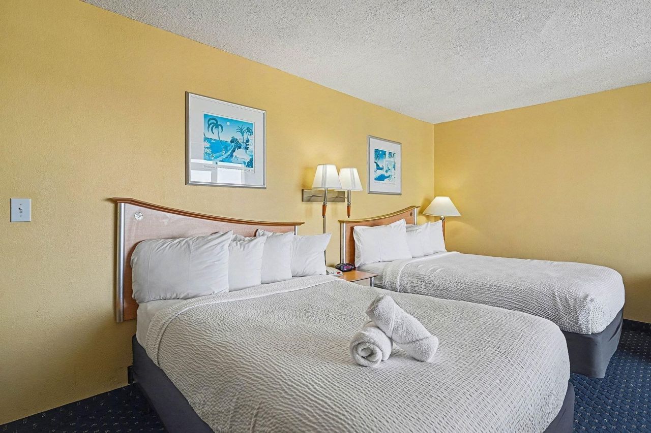 2701 S Ocean Blvd. Photo 8