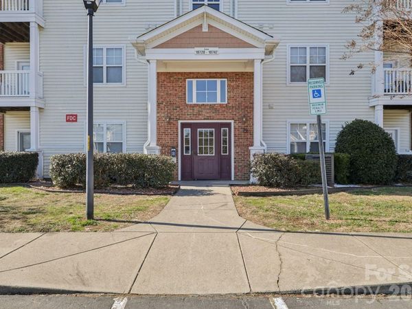 10742 Hill Point Court, Charlotte, NC 28262