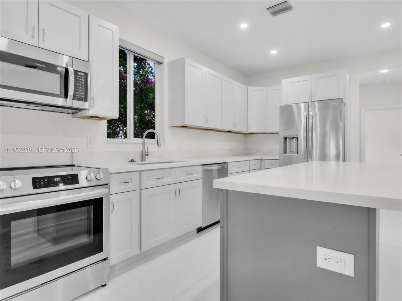 12608 SW 121st Ave , Miami, FL 33186 Photo