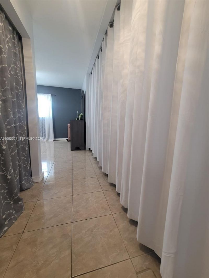 219 NE 14th Ave , Unit 107, Hallandale Beach, FL 33009 Photo