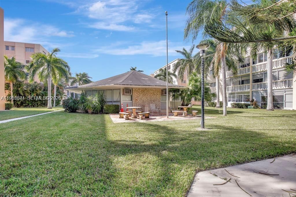 219 NE 14th Ave , Unit 107, Hallandale Beach, FL 33009 Photo