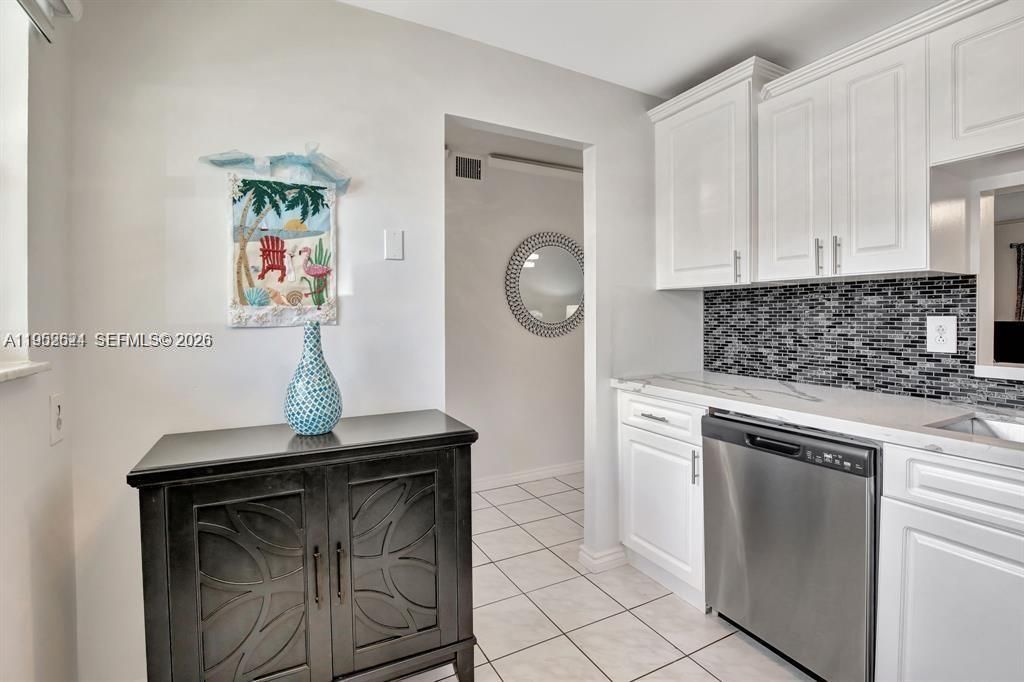 219 NE 14th Ave , Unit 107, Hallandale Beach, FL 33009 Photo