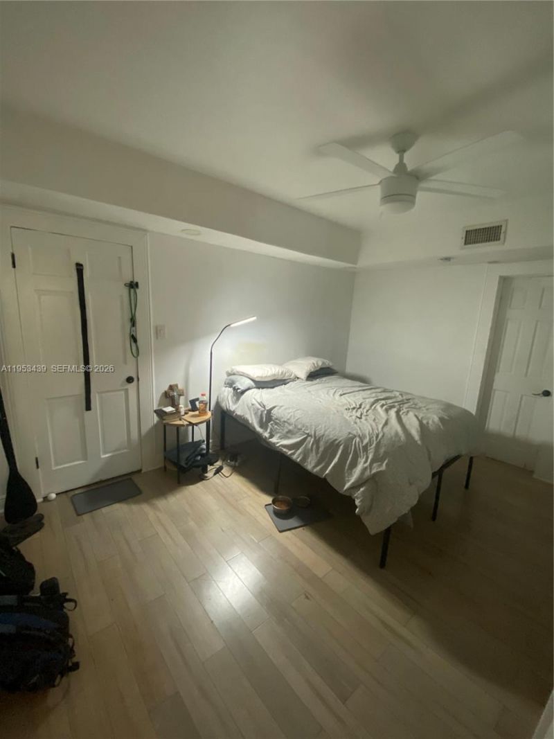 8200 Byron Ave, Unit 2, Miami Beach, FL 33141 Photo
