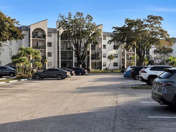 3300 Spanish Moss Ter, Unit 106, Lauderhill, FL 33319