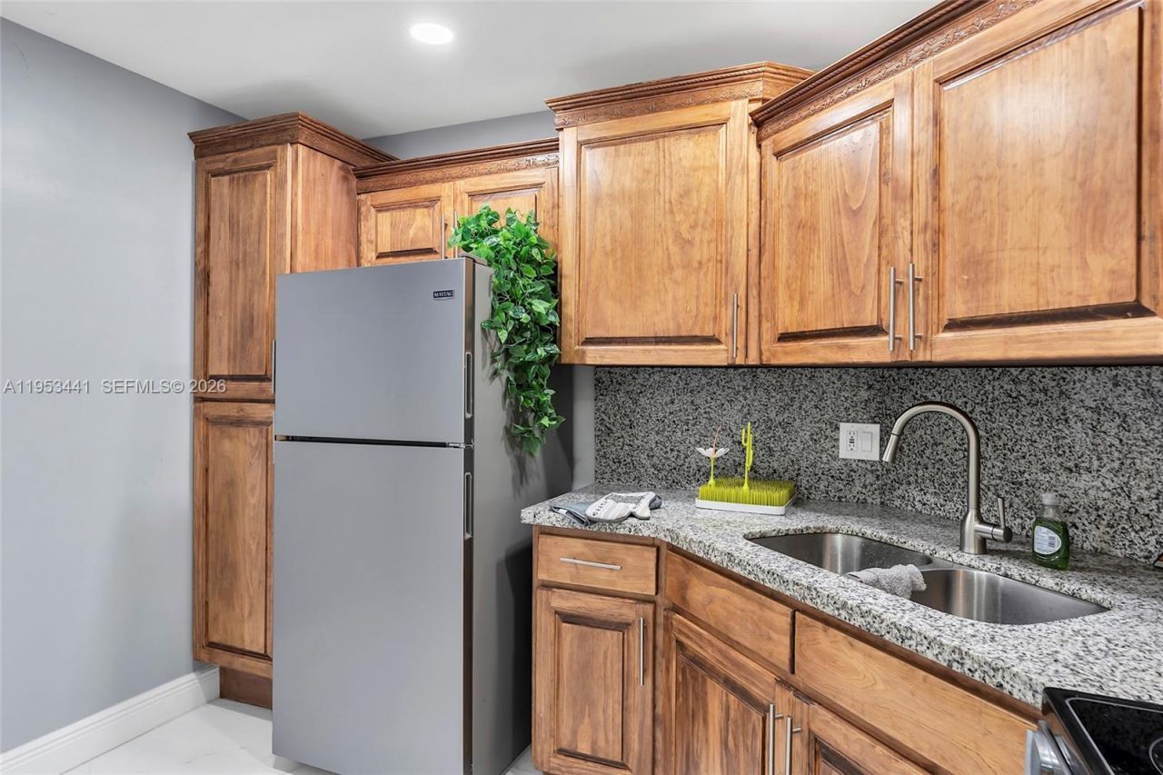 3300 Spanish Moss Ter, Unit 106, Lauderhill, FL 33319 Photo