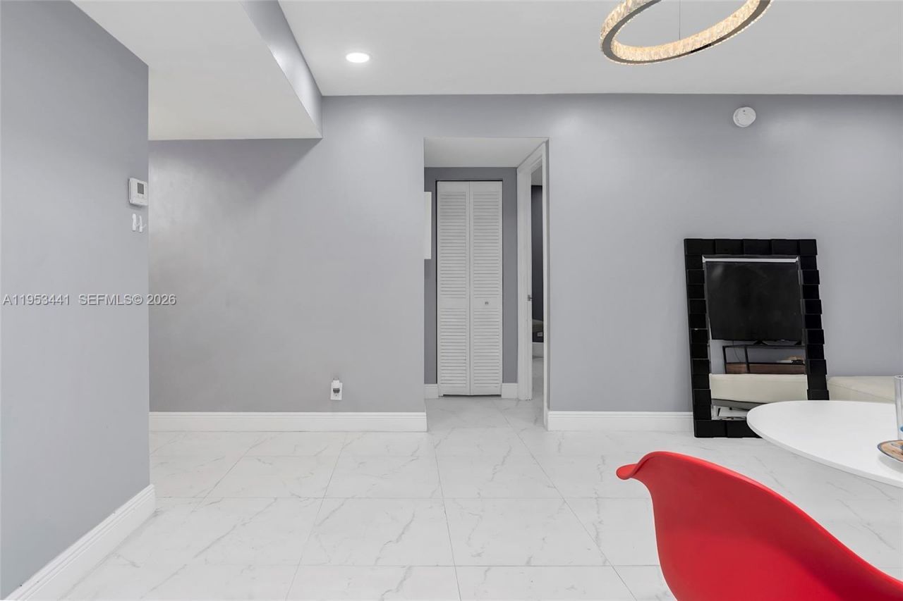 3300 Spanish Moss Ter, Unit 106, Lauderhill, FL 33319 Photo