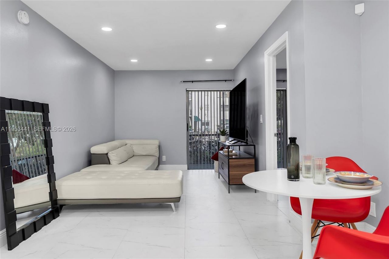 3300 Spanish Moss Ter, Unit 106, Lauderhill, FL 33319 Photo