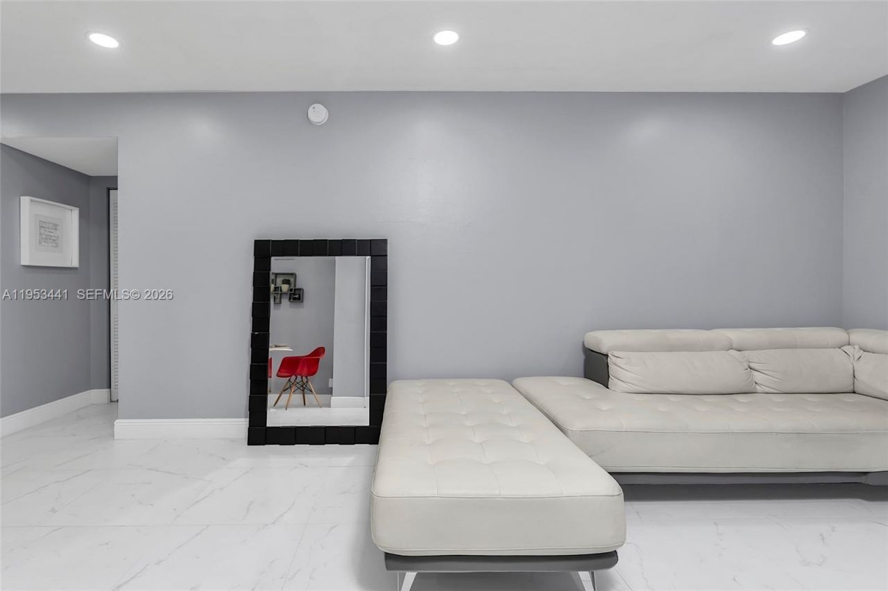 3300 Spanish Moss Ter, Unit 106, Lauderhill, FL 33319 Photo