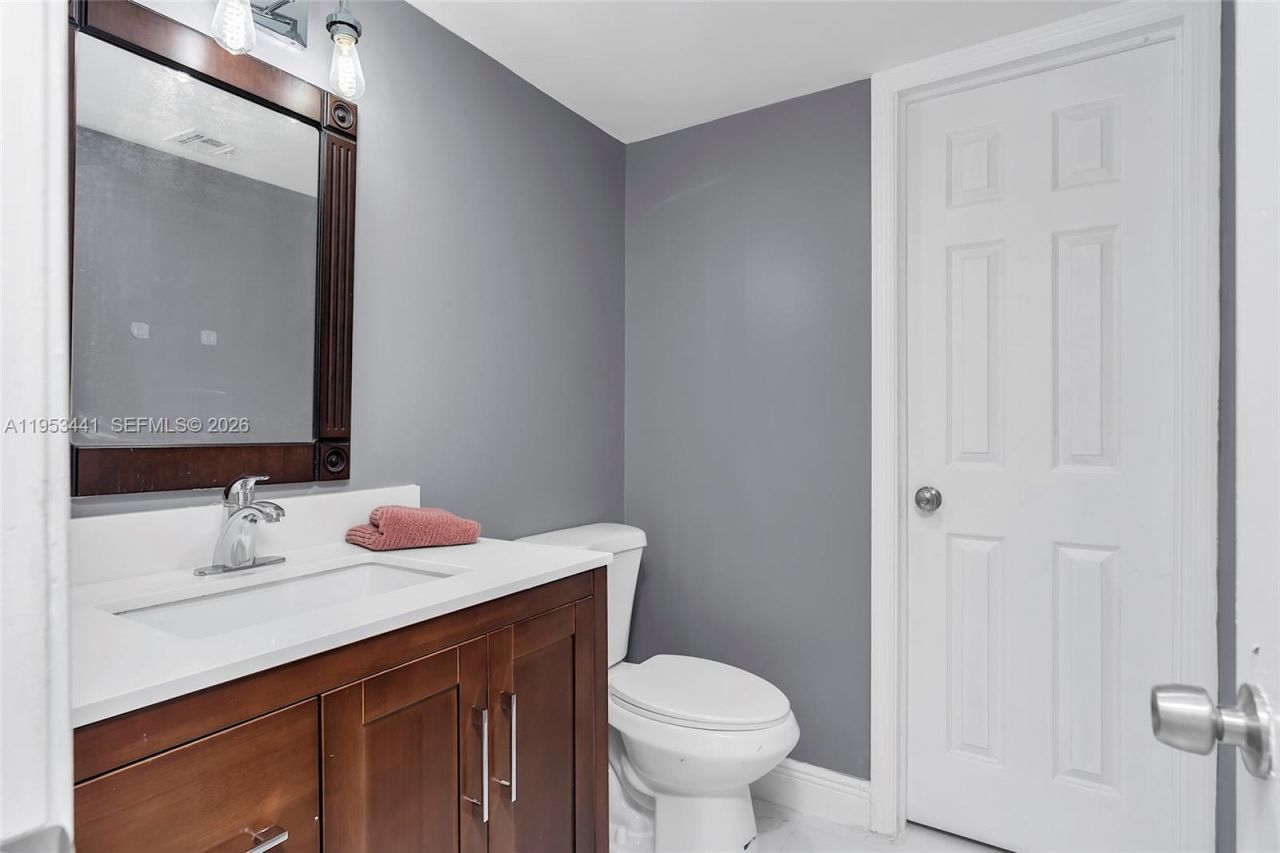 3300 Spanish Moss Ter, Unit 106, Lauderhill, FL 33319 Photo