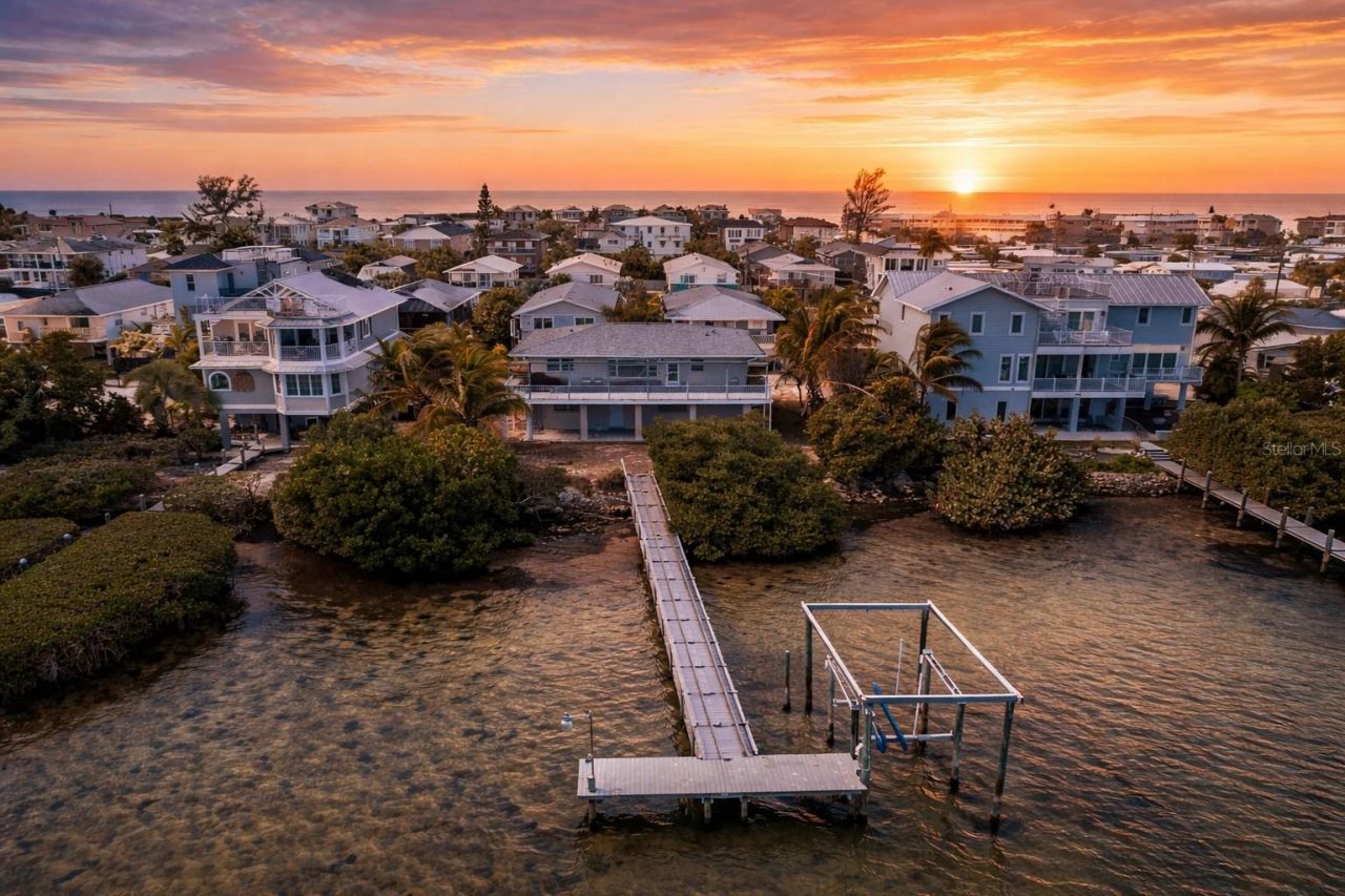 2512 Avenue A, Bradenton Beach, FL 34217 Photo