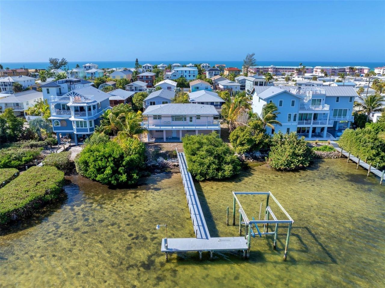 2512 Avenue A, Bradenton Beach, FL 34217 Photo