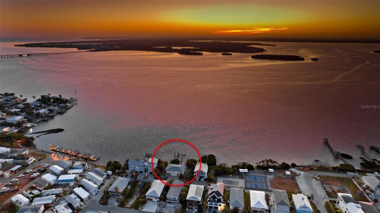 2512 Avenue A, Bradenton Beach, FL 34217 Photo