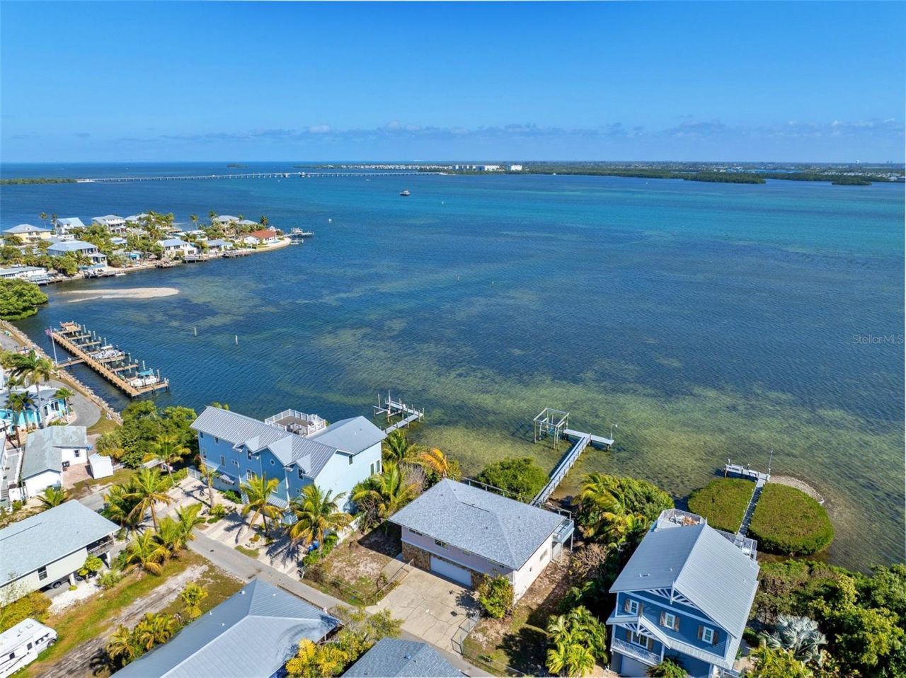 2512 Avenue A, Bradenton Beach, FL 34217 Photo