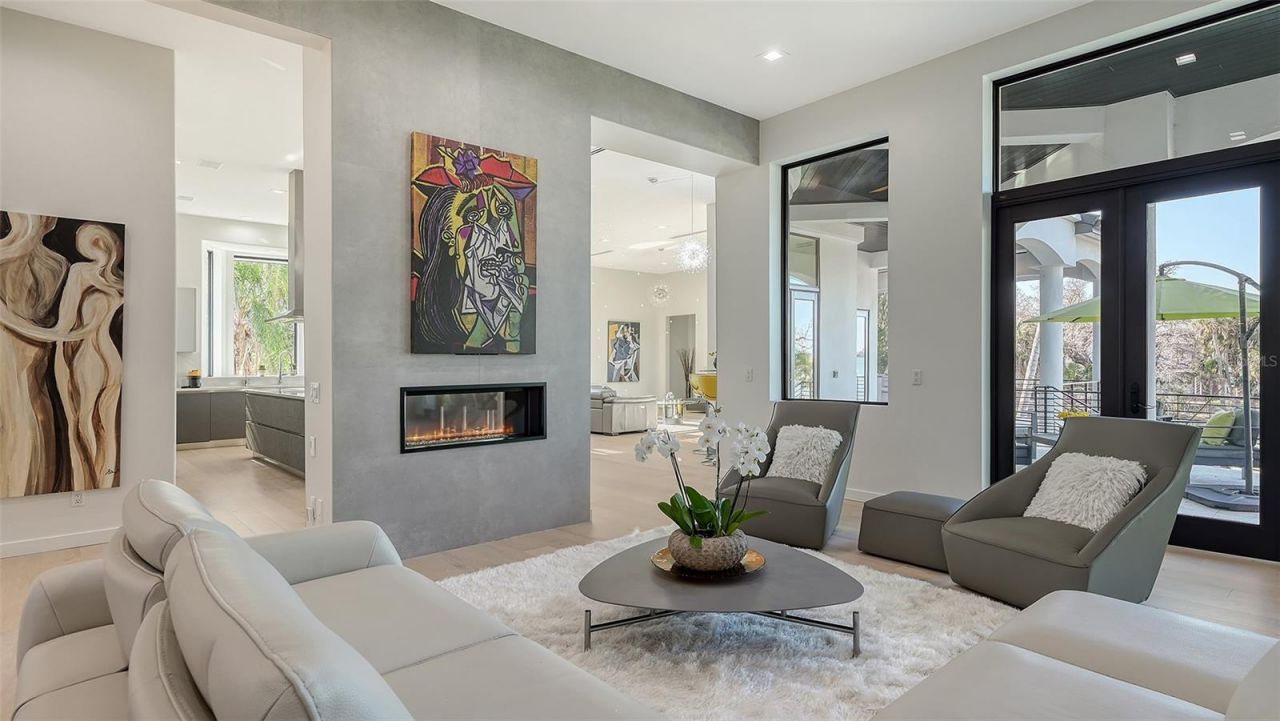 1540 Hillview Drive, Sarasota, FL 34239 Photo