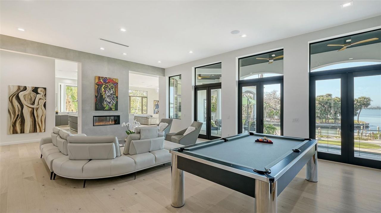 1540 Hillview Drive, Sarasota, FL 34239 Photo