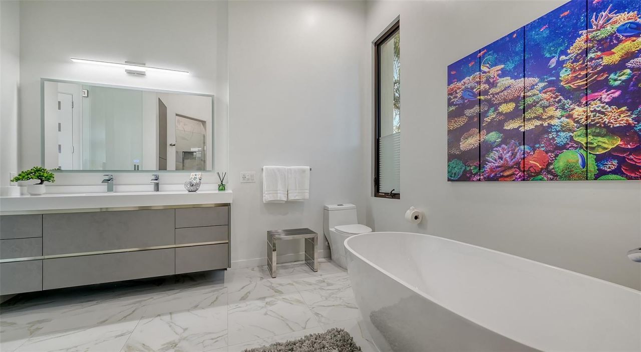 1540 Hillview Drive, Sarasota, FL 34239 Photo