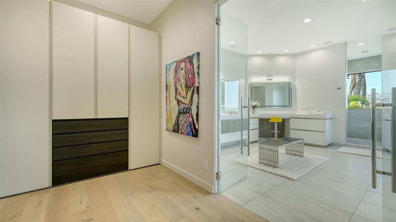 1540 Hillview Drive, Sarasota, FL 34239 Photo