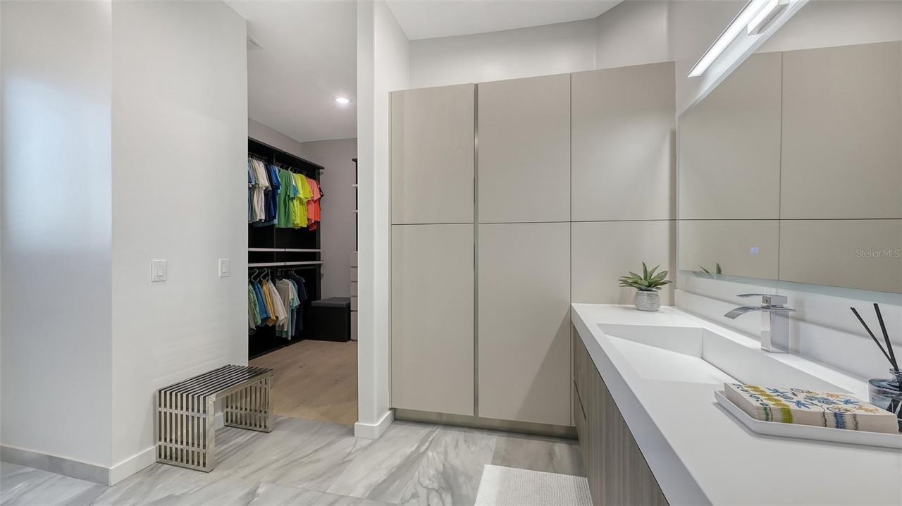 1540 Hillview Drive, Sarasota, FL 34239 Photo