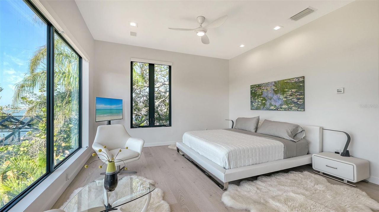 1540 Hillview Drive, Sarasota, FL 34239 Photo