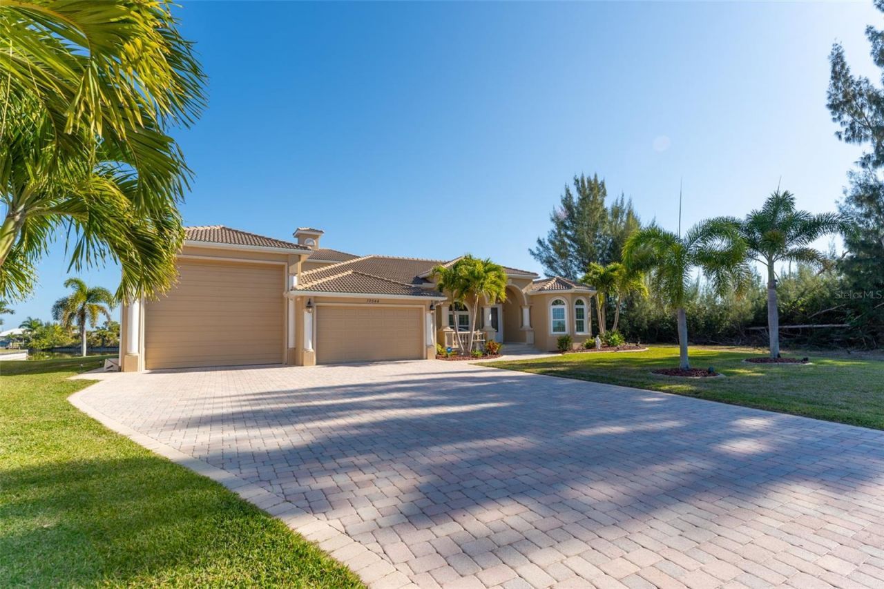 10544 Poughkeepsie Circle, Port Charlotte, FL 33981 Photo