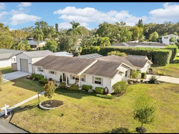 1615 STERLING DRIVE, LAKELAND, FL 33813