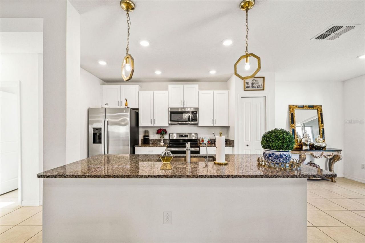 6744 Back Forty Loop, Zephyrhills, FL 33541 Photo