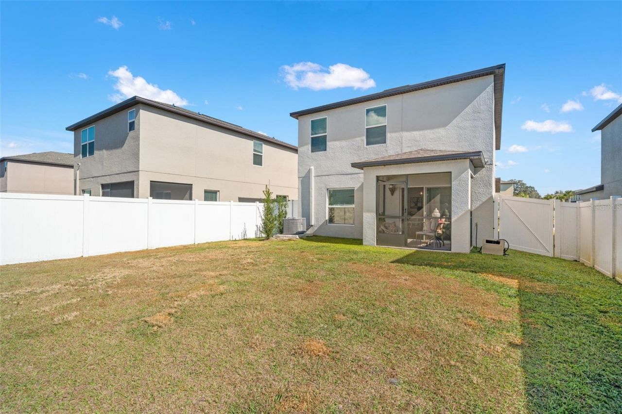 6744 Back Forty Loop, Zephyrhills, FL 33541 Photo