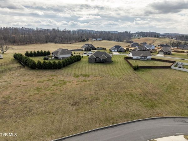 636 Brady Way, Jonesborough, TN 37659